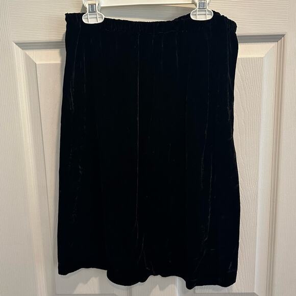 Eileen Fisher New York Black Velvet Silk Blend A Line Midi Pull On Skirt Size 2 - Picture 7 of 9
